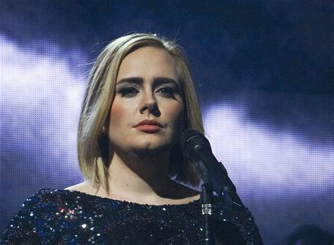 Adele Set To Host Snl On Saturday