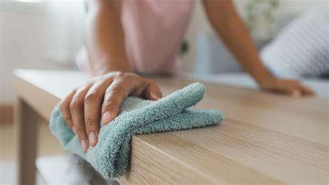 9 απλοί και έξυπνοι τρόποι για να μειώσεις την σκόνη του σπιτιού σου
