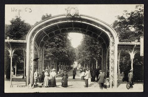 Galerie du Parc des sources à Vichy : découvrez le patrimoine de Vichy