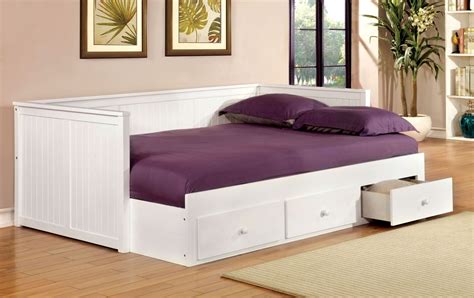 Wolford White Full Size Storage Daybed From Furniture Of America