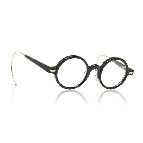 Seven Groover Spectacles