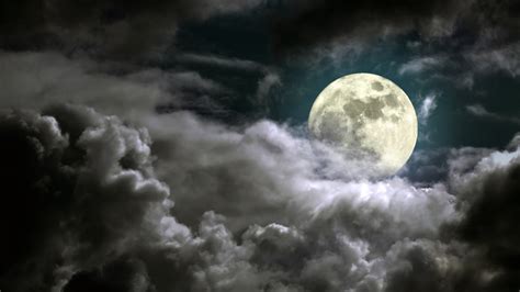 Full Moon On Cloudy Night 高清壁纸 桌面背景 1920x1080 Id732155