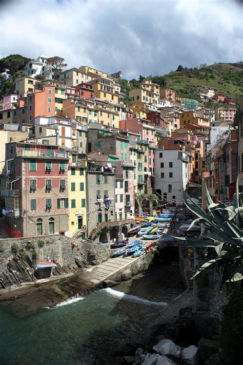 Riomaggiore The First Village Of The Cinque Terre This Very Spot Took