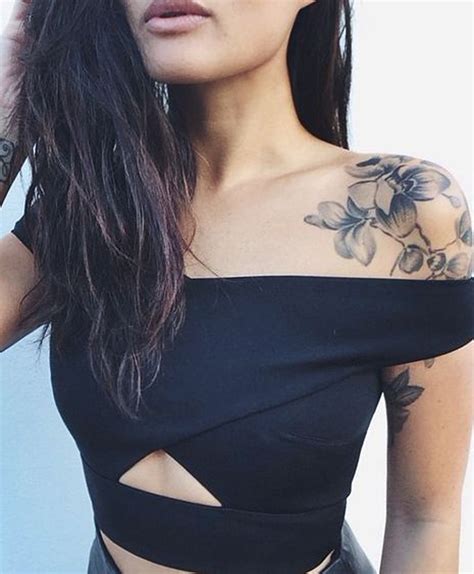 30 Of The Most Popular Shoulder Tattoo Ideas For Women Mybodiart