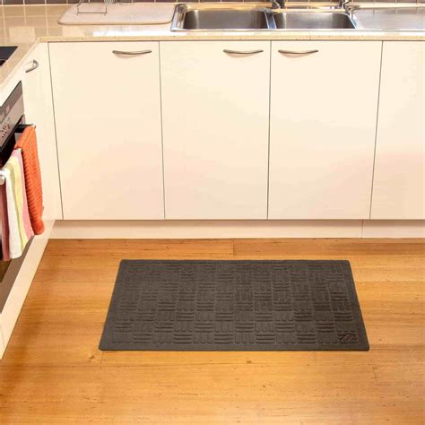Absorbent Anti Slip Floor Mat By Conni