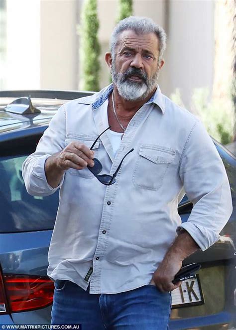 Braveheart S Back In Town Mel Gibson 62 Cut A Casual Figure On Sunday As He Stepped Out For