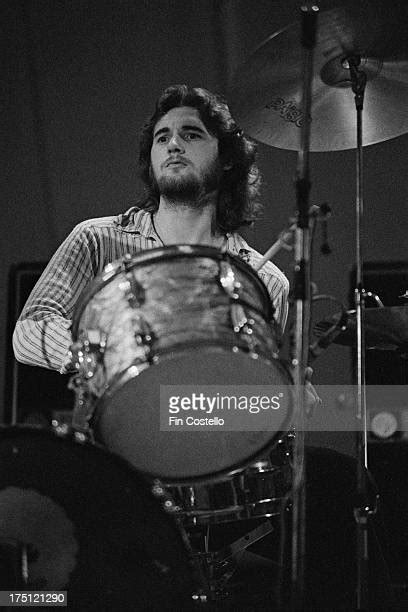 Drummer Robbie Mcintosh Photos And Premium High Res Pictures Getty Images