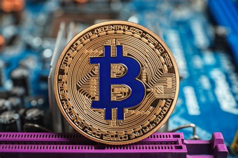 Bitcoin price predictions for 2021: Bloomberg: Bitcoin Price Expected to Rise 100x an Ounce of ...