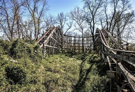 Sneak A Peek At This Abandoned Amusement Park In Pennsylvania
