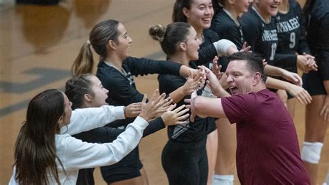 Navarre Volleyball Wins Over Pace In Five Sets In District 1 6a Semifinals