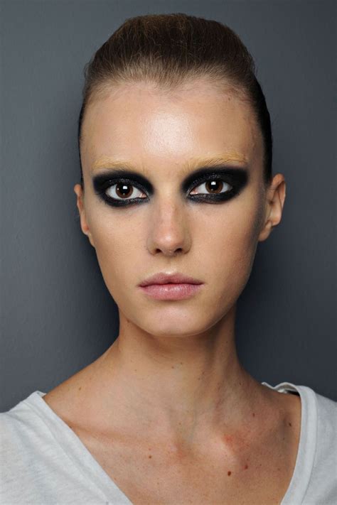 Pat Mcgrath Best Catwalk Make Up Photos At Fashion Week British Vogue Makeup Trends Makeup