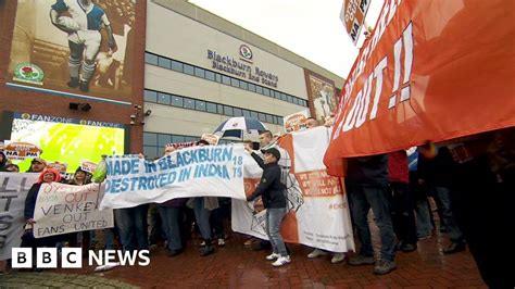 Blackburn Rovers And Blackpool Fans Stage Owner Protest Bbc News