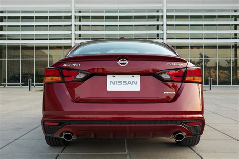 2020 Nissan Altima Review Trims Specs Price New Interior Features