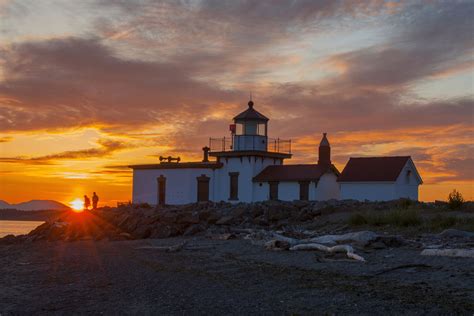 Discovery Park Sunset Discovery Park In Seattle Is A Hidden Gem Of