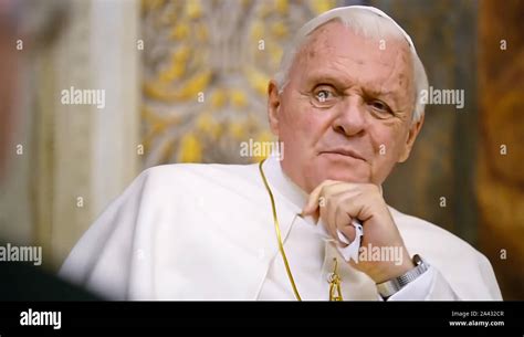 Usa Anthony Hopkins As Pope Benedict In The Netflix New Film The Two Popes Plot