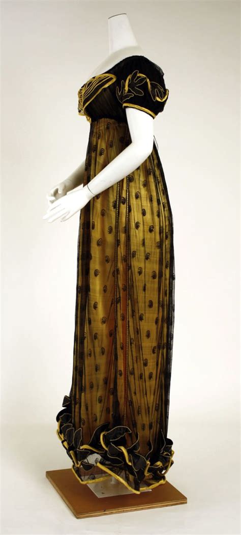 Dress Ca 1818 From The Metropolitan Museum Of Art 1800s Fashion 19th