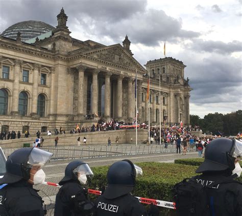 Far Right Extremists Try To Enter German Parliament Ap News