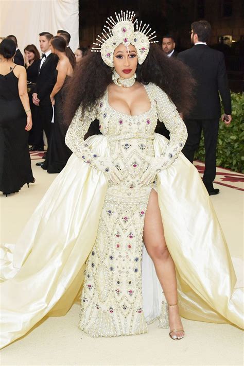 The Most Iconic Met Gala Dresses Of All Time Met Gala Looks Crazy