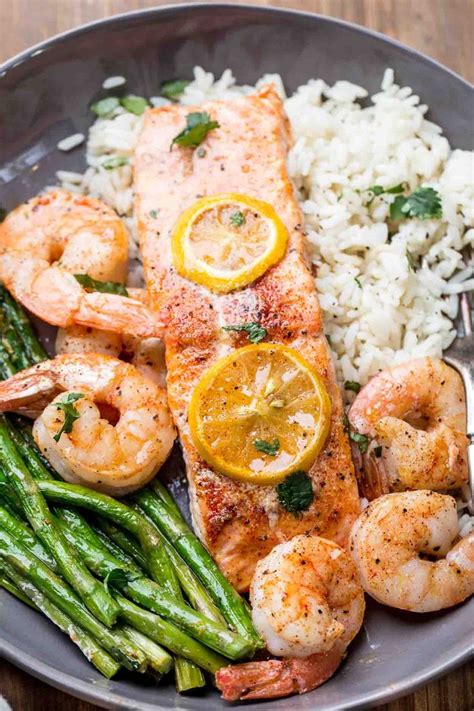 It's also incredibly easy to make baked salmon in the oven, which is my favorite way to prepare it. Delicious one pan salmon recipe with shrimp and asparagus. Easy oven baked salmon recipe ...