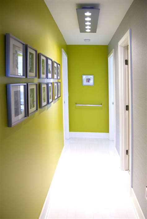 Pasillo Pintado De Verde Pistacho Hallway Ideas Diy Hallway Decorating