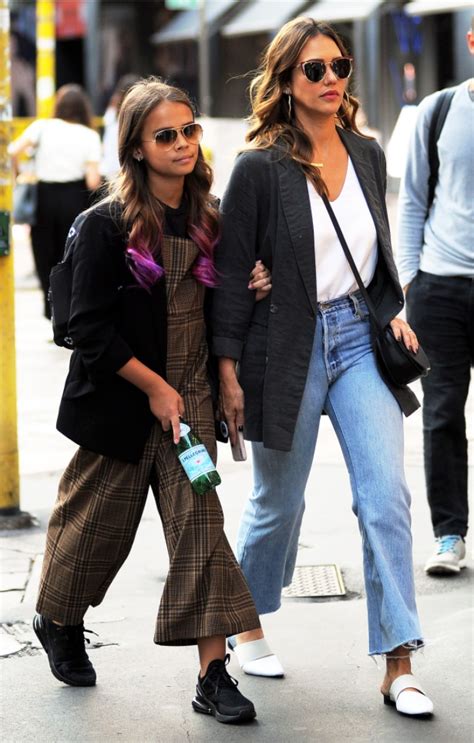 Jessica Alba And Mini Me Daughter Honor Go Shopping In Milan Footwear News