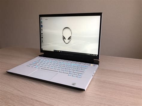 Alienware M15 R3 P87f002 Gaming Laptop Dell Laptop Review