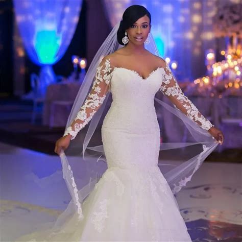 African Mermaid Wedding Dresses Long Sleeves Appliques Lace With Veil Plus Size Bridal Gowns