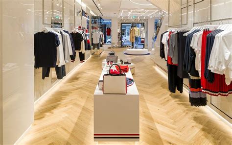 Retail Clothing Store Design Ideas Small Retail Store Small Cloth