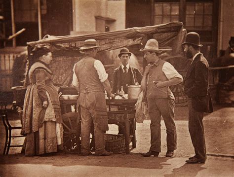 Amazing Vintage Photos Of Street Life In London From The Victorian Era