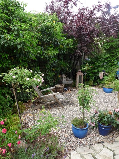 Peter richard befasst sich mit der frage in welchen gartenthemen moderne gartenromantik. i-tüpferl & Sahnehäubchen: Romantik im Garten ...