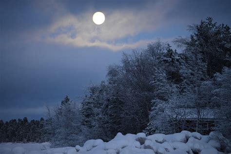 Best Chance To See Full Snow Moon Will Be Soon After Sunset Saturday