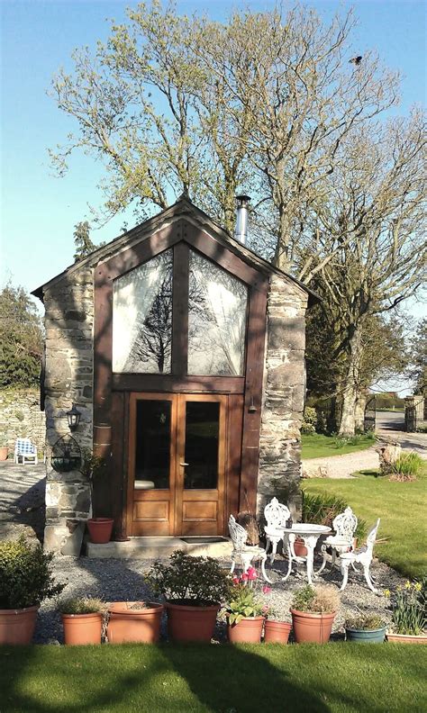 Crows Hermitage Irish Stone Cottage Tiny House Is A Fairy Tale Dream