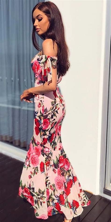 There are so many option of perfect gowns for the summer wedding! 18 Chic Summer Wedding Guest Dresses | Wedding guest dress ...