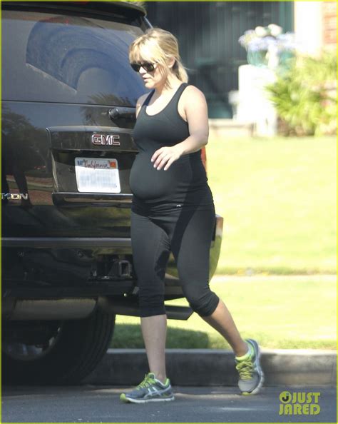 Reese Witherspoon Baby Bumpin Workout Photo 2697880 Pregnant