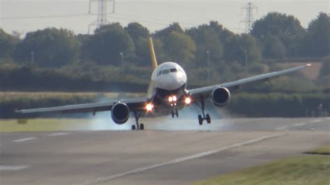 A320 Very Heavy Landing In Crosswind Youtube