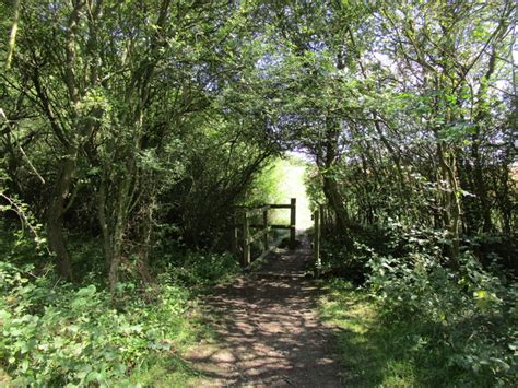 Way Out Of The Country Park © Jonathan Thacker Cc By Sa20 Geograph