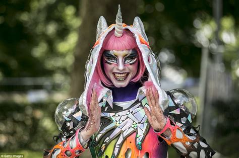 Models At World Bodypainting Festival Transform Themselves Daily Mail Online