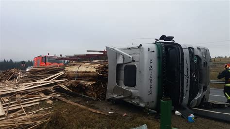 Când pleacă autocarul din poiana stampei către vatra dornei? Traficul este îngreunat pe DN 17 Vatra Dornei - Bistriţa ...