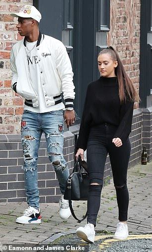 Manchester Uniteds Marcus Rashford Spotted With Girlfriend Lucia Loi