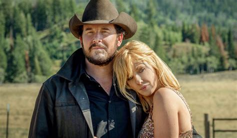 Yellowstones Kelly Reilly Beth Leaving Montana Season 5 Spoilers