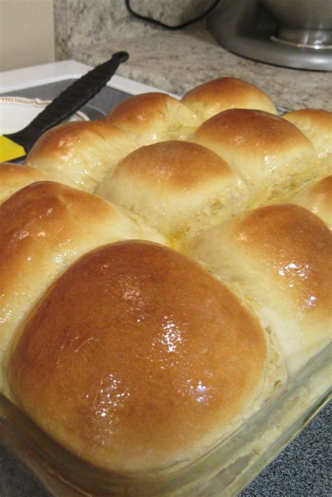 the best yeast rolls easy recipe easy yeast rolls best yeast rolls yeast rolls