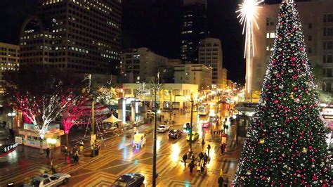 Designing for the upcoming christmas and holiday season? Christmas in Seattle 2012 - YouTube