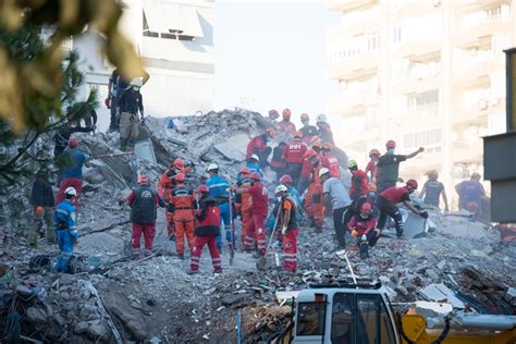 Terremoto Al Confine Tra Turchia E Siria Centinaia Di Morti Meloni