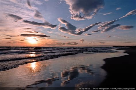 Reflets De Coucher De Soleil Sur La Plage Photo Paysage Com Le Blog