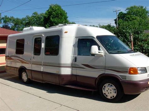 2000 Used Winnebago Eurovan Camper Rialta Rialta Class C In Wisconsin
