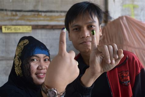 Short Lines At Indonesian Voting Stations Presidential Candidates