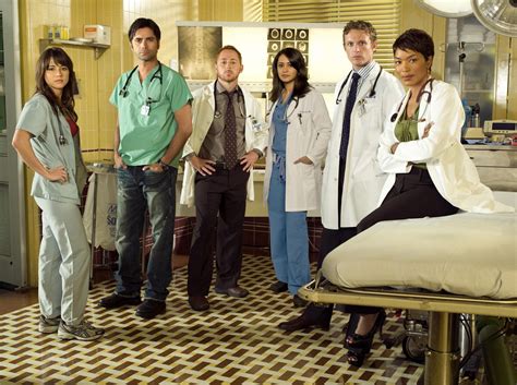 Tb Talks Tv Tbt How Er Paved The Way For Sexy Medical Dramas The Tracking Board