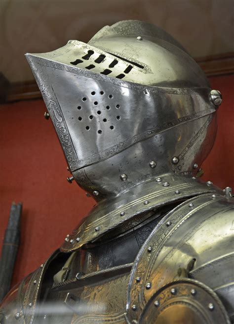 Medieval Armor Medieval Fantasy Crusader Knight Neck Bones Armours Crusaders Fantasy