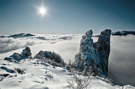 Pietrele Doamnei M Tii Rarau Natural Landmarks Romania Mountains