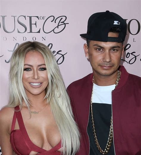 Aubrey Oday And Pauly D Split Again Report Young Hollywood